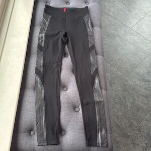 Spanx black legging with faux leather detail, size small
